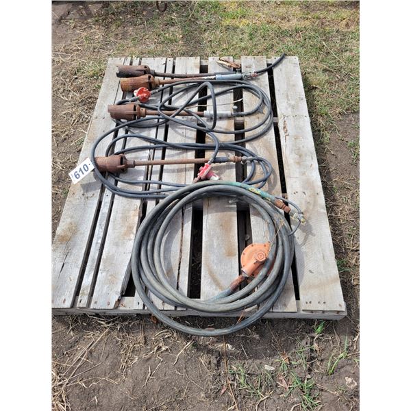 4 pro. Torches and regulator