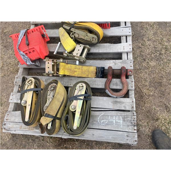 Various ratchet straps, shackle & plastic, Located in N.Side field