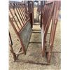 Image 1 : Cattle squeeze c/w head gate
