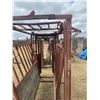 Image 3 : Cattle squeeze c/w head gate