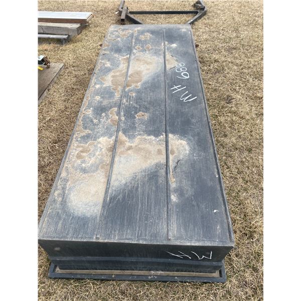 Plastic sleigh c/w hitch