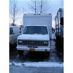1990 Ford Econoline 14' Box Van, diesel- VIN # 1FDKE37M2LHA72209- 45,568 miles (24)