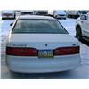 Image 5 : 1996 Ford Thunderbird, 2-door, sun roof- VIN #1FALP62W8TH138961, mileage reading 118,348- minimum bi