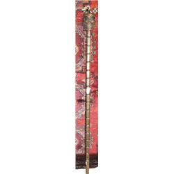 CHOICE on 2 Wooden staff with Skull and feathers 65"(4)