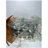 Image 3 : Schrader Bellows #L6854320253 Valve
