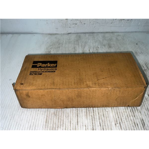 Parker #D1VW004CNJCM56-82 Hydraulic Valve - Unused