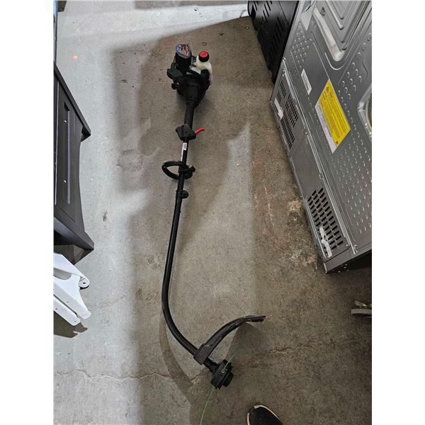 Yardworks 25cc Curved Shaft Trimmer - Gas powered