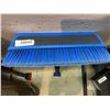 Image 2 : PolarXtreme snow brush