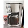 Image 2 : Black+Decker 12-cup progammable coffeemaker