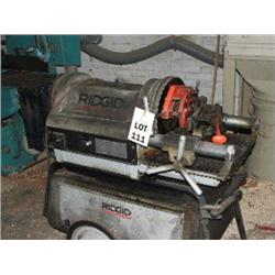 RIGID TYPE L224 PIPE THREADING MACHINE