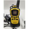 Image 2 : Walkie Talkie Lot