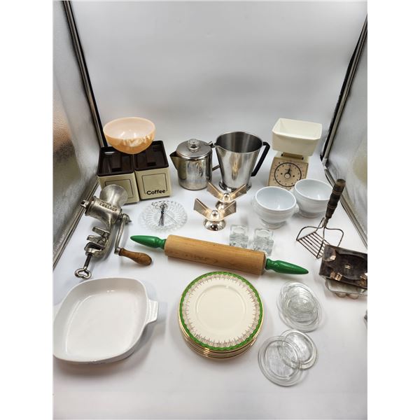 Vintage Kitchen Lot