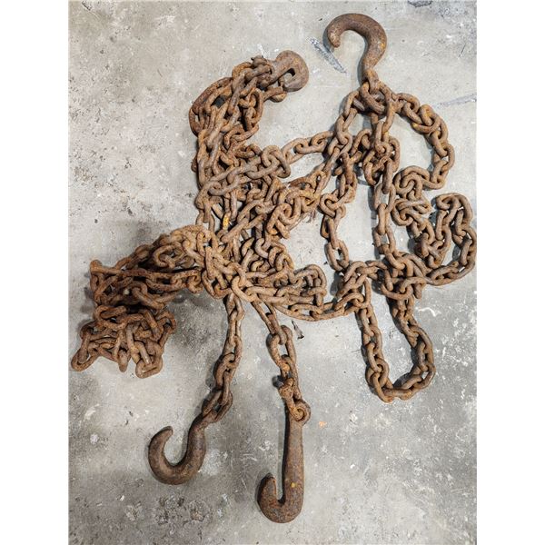 Rustic Chain with Hooks