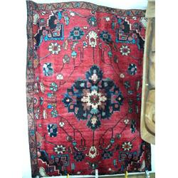 Persian carpet #40177- Made in Iran- Hamadan, 5.5' x 4'- estimated retail value $1,338 (8888)