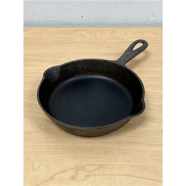 Griswold (Erie, PA) Cast Iron #3 Skillet Frying Pan 6.5"