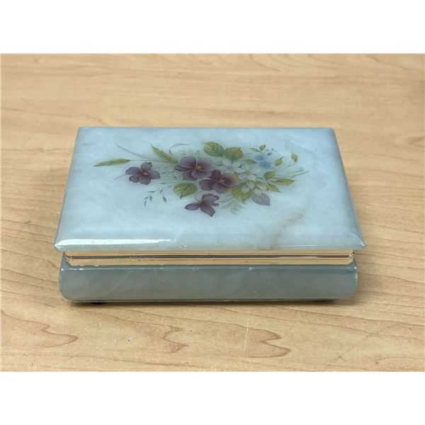 Italian Hand Carved Alabaster Jewelry Trinket Box 5.25x3.75" see all photos