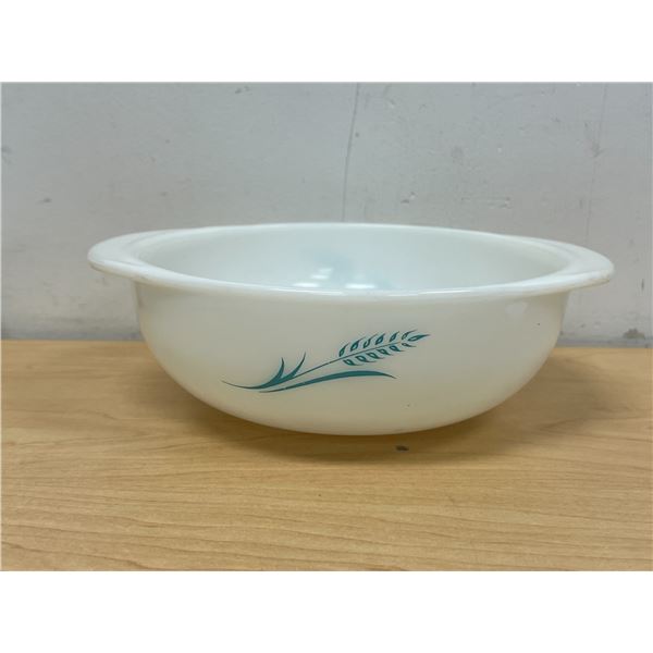 Pyrex Turquoise Blue Wheat Pattern 1.5 Qt. Round Casserole - nice, no lid