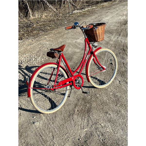 Pashley Britannia Variable Speed Bicycle with Brooks Leather Saddle & accessories as pictured