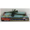 Image 1 : Dinky Toy 6 Pounder Anti-Tank Gun No. 625 - with cardboard bottom and missiles