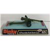 Image 3 : Dinky Toy 6 Pounder Anti-Tank Gun No. 625 - with cardboard bottom and missiles