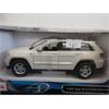 Image 2 : 3 Assorted 1:24 Scale Die-Cast Car Models 