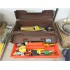 Image 1 : 19" Tool Box with Assorted Hand Tools