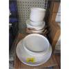 Image 1 : 15 Piece White Porcelain Dinnerware Set