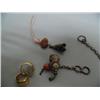 Image 5 : 3 pieces of silver jewelry, pair of gold earrings, beautiful pin (3)