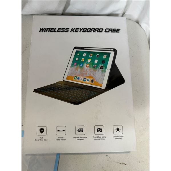 Wireless keyboard case