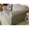 Image 3 : Palliser Fabric Love Seat In Great Condition 65L x 35D x 33H