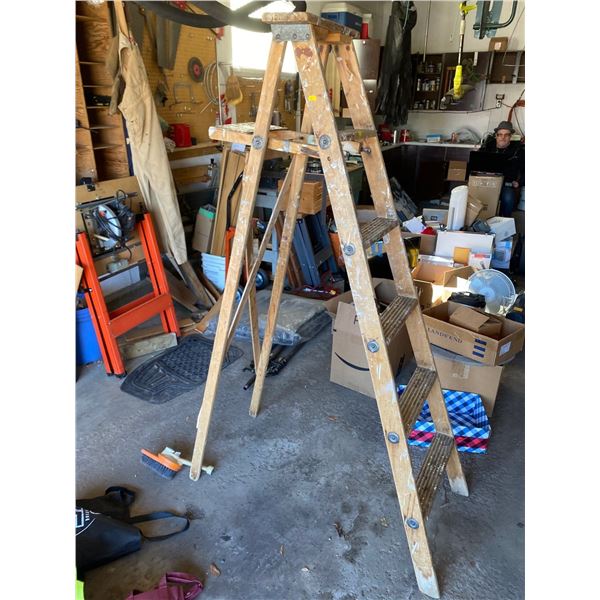 6 Foot Wood Ladder