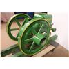 Image 9 : * John Deere Model "E" 1.5hp Stationary Engine - Older Restoration - Not Seized - Missing Lid