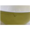 Image 5 : Yellow Pyrex Mixing Bowl