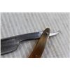 Image 3 : The Beard Killer Straight Razor