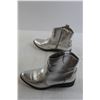 Image 2 : Retro Silver Coloured Short Heeled Boots - Size 4