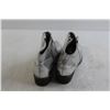 Image 3 : Retro Silver Coloured Short Heeled Boots - Size 4
