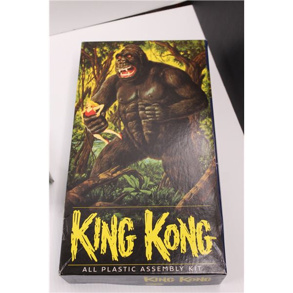 Aurora King Kong Model Kit 7507 Circa 2000 - Unknown if Complete