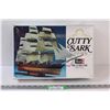 Image 1 : Revell Cutty Sark Model Kit Sailing Ship Opened