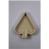 Image 6 : Vintage RCA Victor Ashtrays - Spade, Heart, Club & Diamond