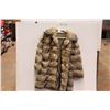 Image 1 : Women's Coyote Fur Ladies Coat Size Medium