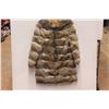 Image 4 : Women's Coyote Fur Ladies Coat Size Medium
