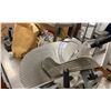 Image 3 : GLOBE COMMERCIAL MEAT SLICER MODEL 3600N