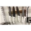 Image 2 : GROUP LOT OF CHEFS KNIVES WITH MAGNET BARS AND SHARPENER