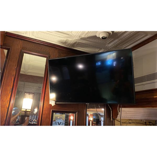 SAMSUNG 49" TV WITH WALL MOUNT (MUST BE REMOVED)