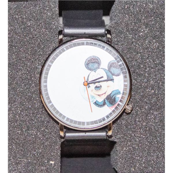 NEW MICKEY MOUSE QUARTZ MOVEMENT WATCH