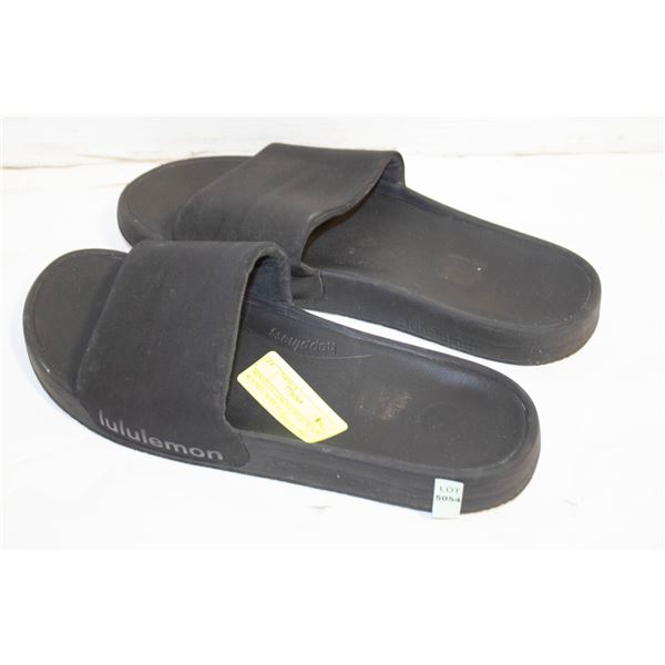 MENS LULU LEMON CASUAL BLACK RESTFEEL SLIDE SZ 10