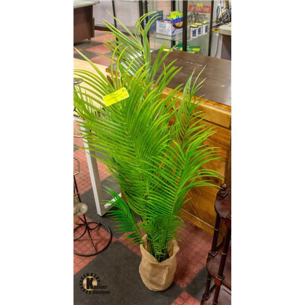 POTTED FAUX PLANT H-45"