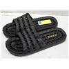 Image 1 : PAIR OF NEW TECS BLACK MENS SZ 6 "SLIDES"