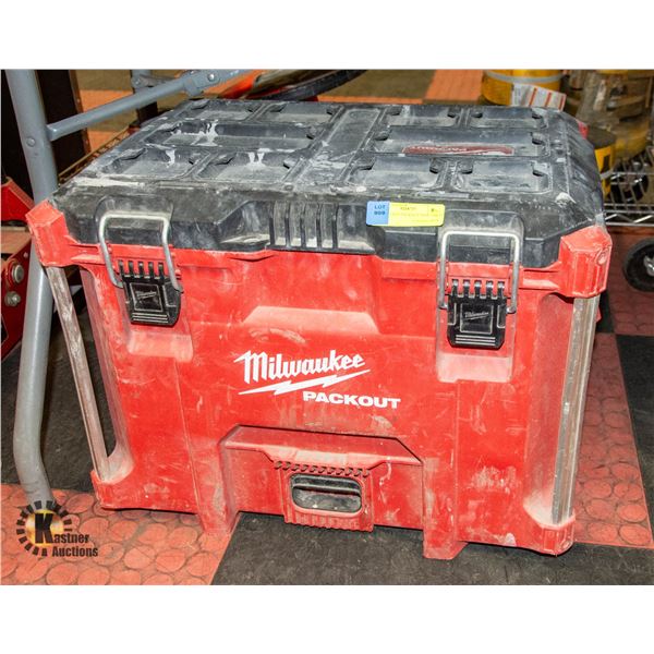 MILWAUKEE PACKOUT TOOL CHEST