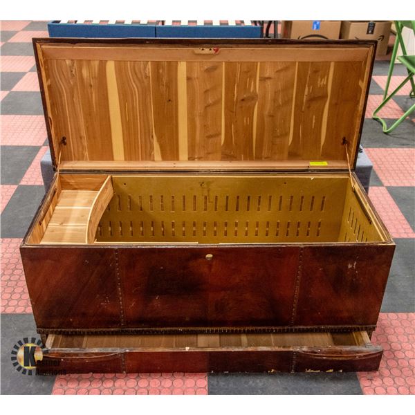 ANTIQUE CEDAR LINED CHEST WITH BOTTOM DRAWER